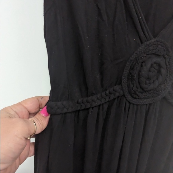 Max studio, women’s black maxi dress, sleeveless‎ V-neck Size medium - Picture 5 of 6